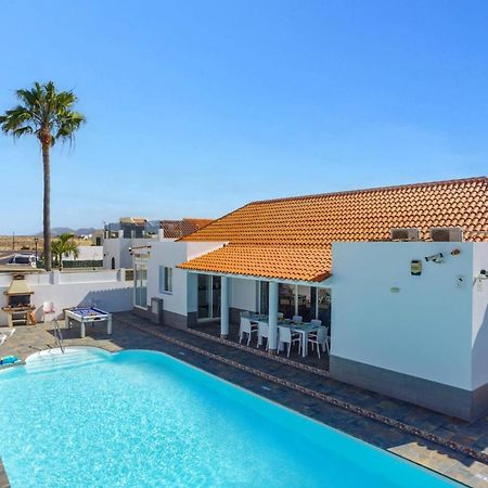 קורלחו Villa Esmeralda By Villa Plus מראה חיצוני תמונה